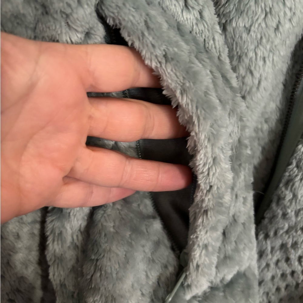 Columbia blanket fleece jacket full zipper and side pockets lets. Gray. XL NWT - Picture 5 of 7